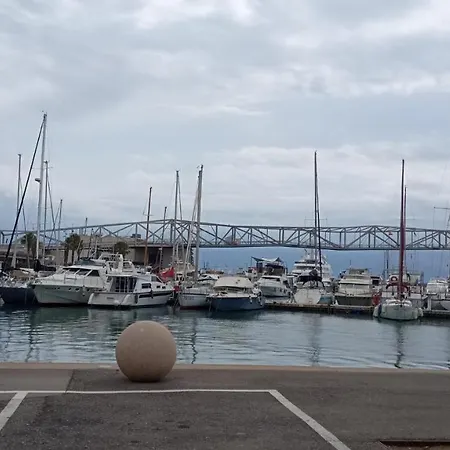 Encantador Barco En Barcelona Botel Sant Adria de Besos